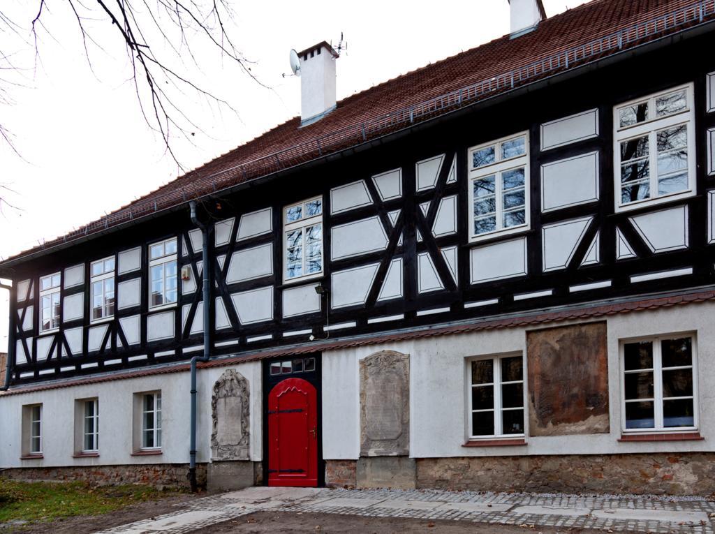 Barokowy Zakatek Bed & Breakfast Swidnica  Bagian luar foto