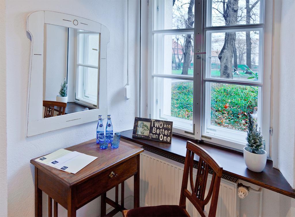 Barokowy Zakatek Bed & Breakfast Swidnica  Ruang foto